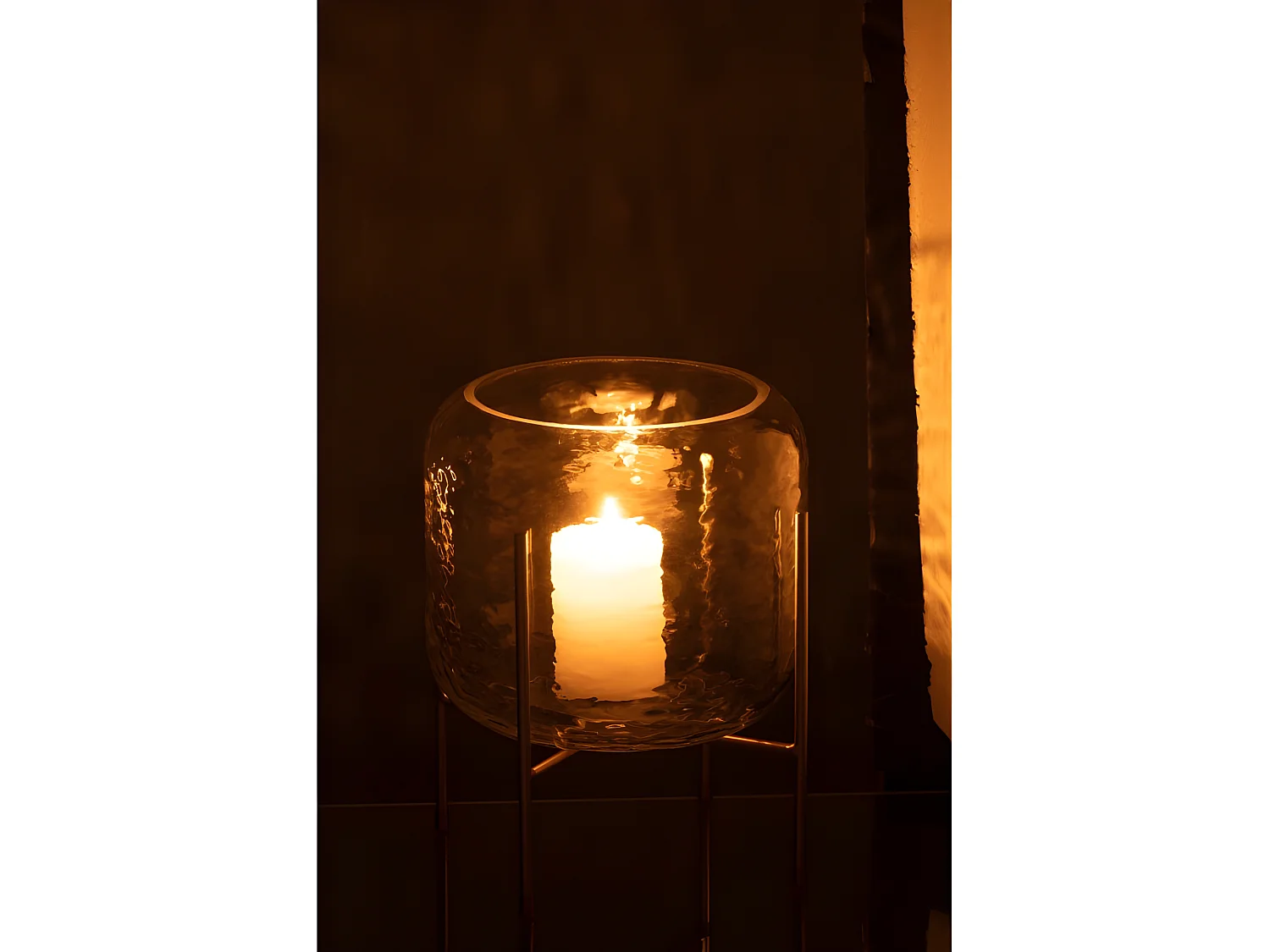 Vaso rotondo in vetro con base in metallo dorato 19x22,5 cm