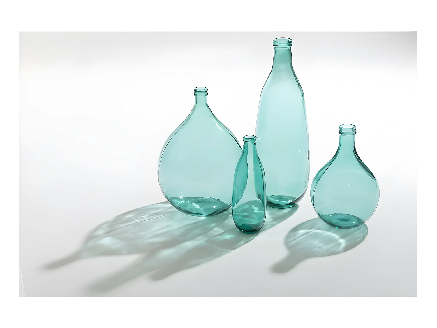 Jarrón de vidrio azul 27x27x43 cm