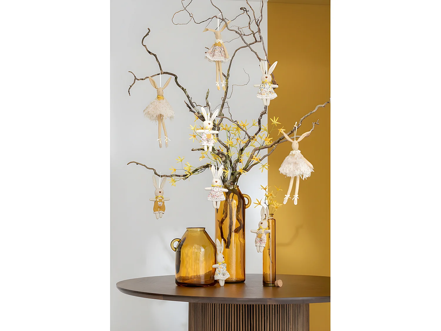 Jarrón con asa de vidrio ocre de 18x18x25 cm