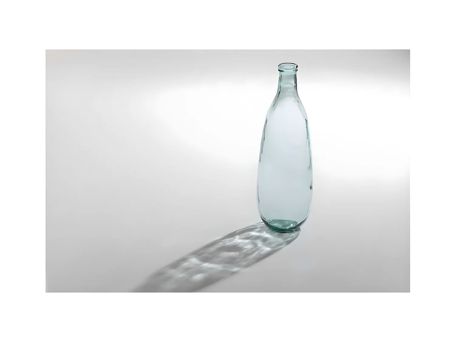 Botella de vidrio transparente de 25x25x75 cm