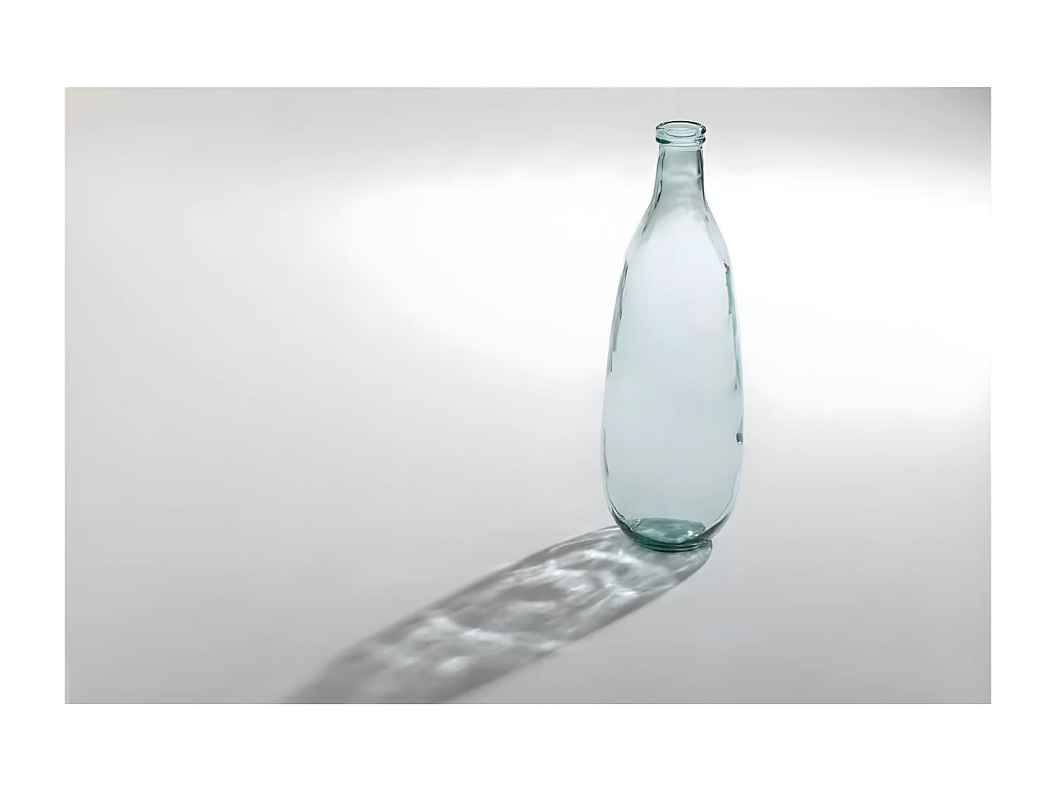 Botella de vidrio transparente de 25x25x75 cm