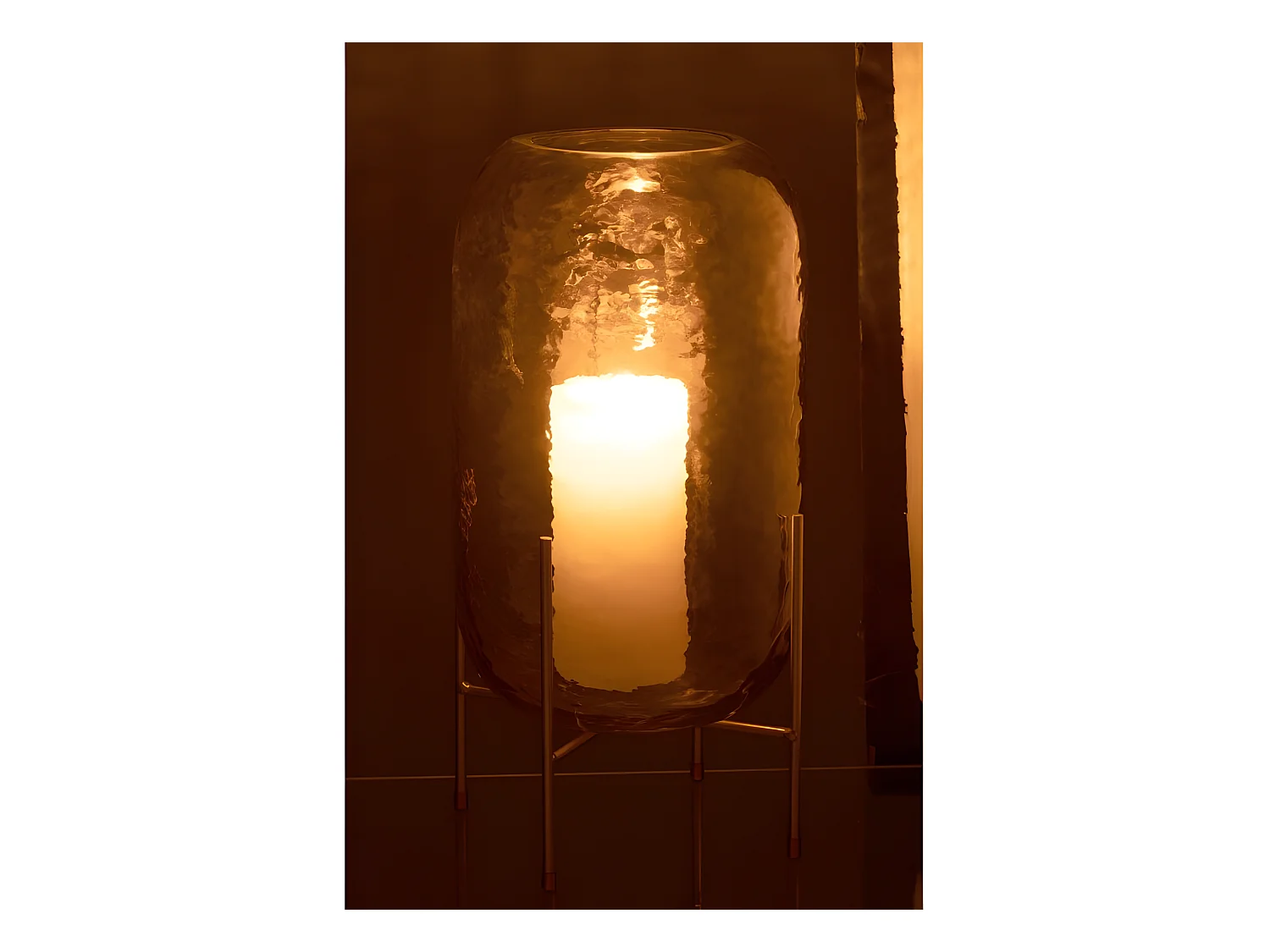 Jarrón redondo de vidrio marrón con base de metal dorado de 19x36.5cm