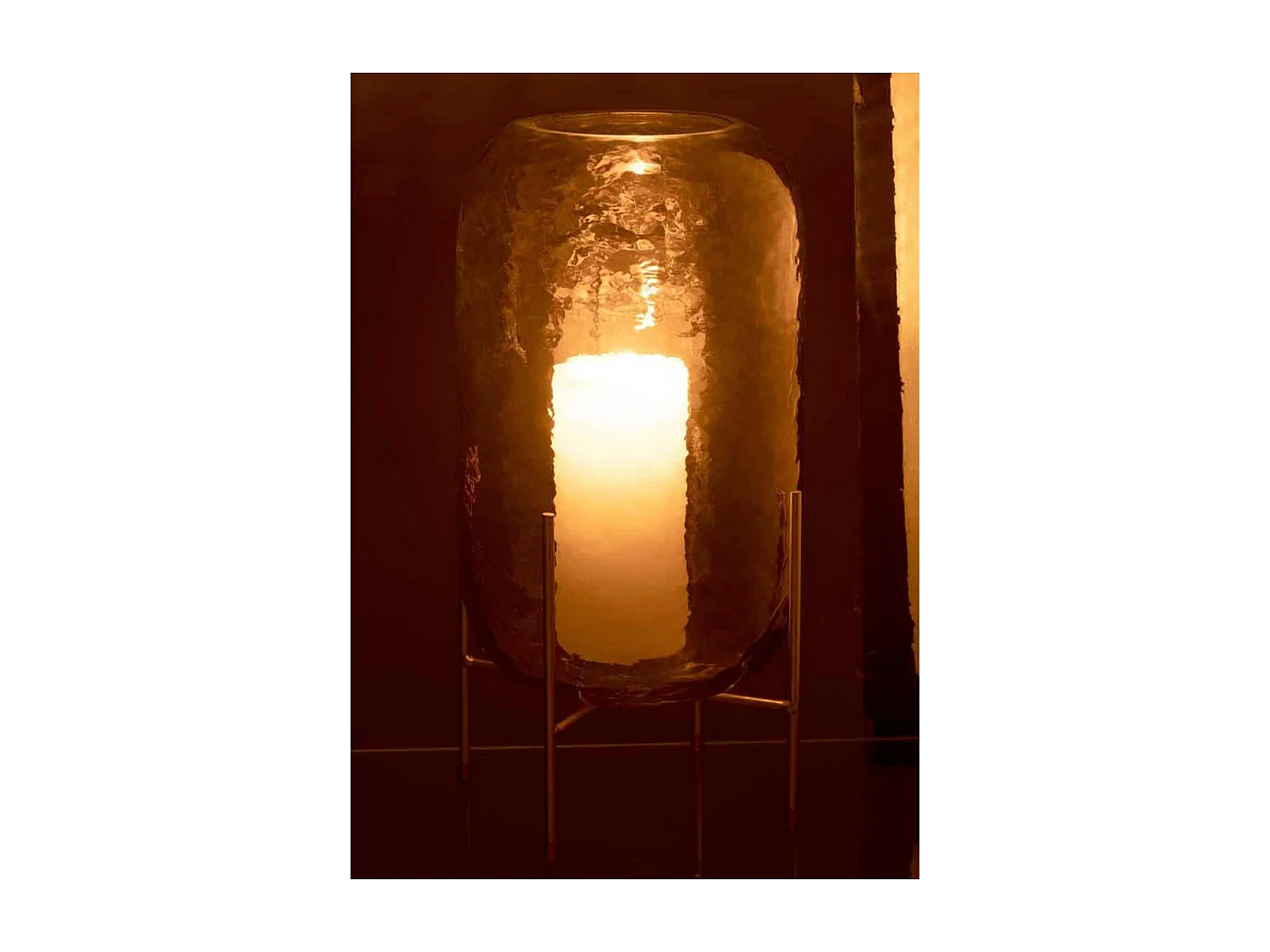 Vaso rotondo in vetro marrone su base in metallo dorato 19x36,5 centimetri