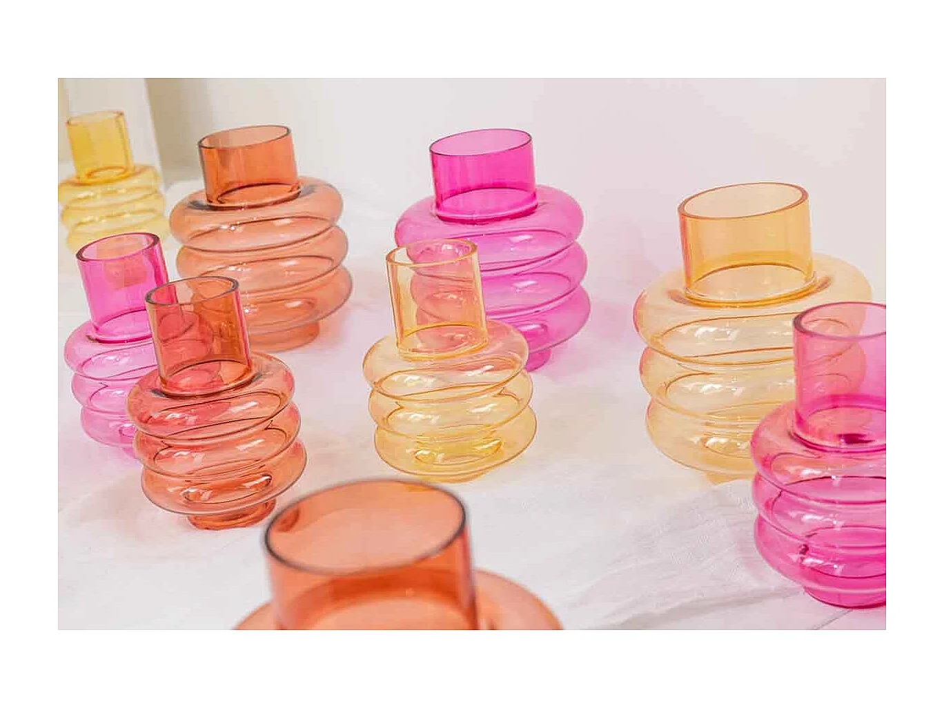 Vaso con tappo in vetro ocra 17x17x23 cm