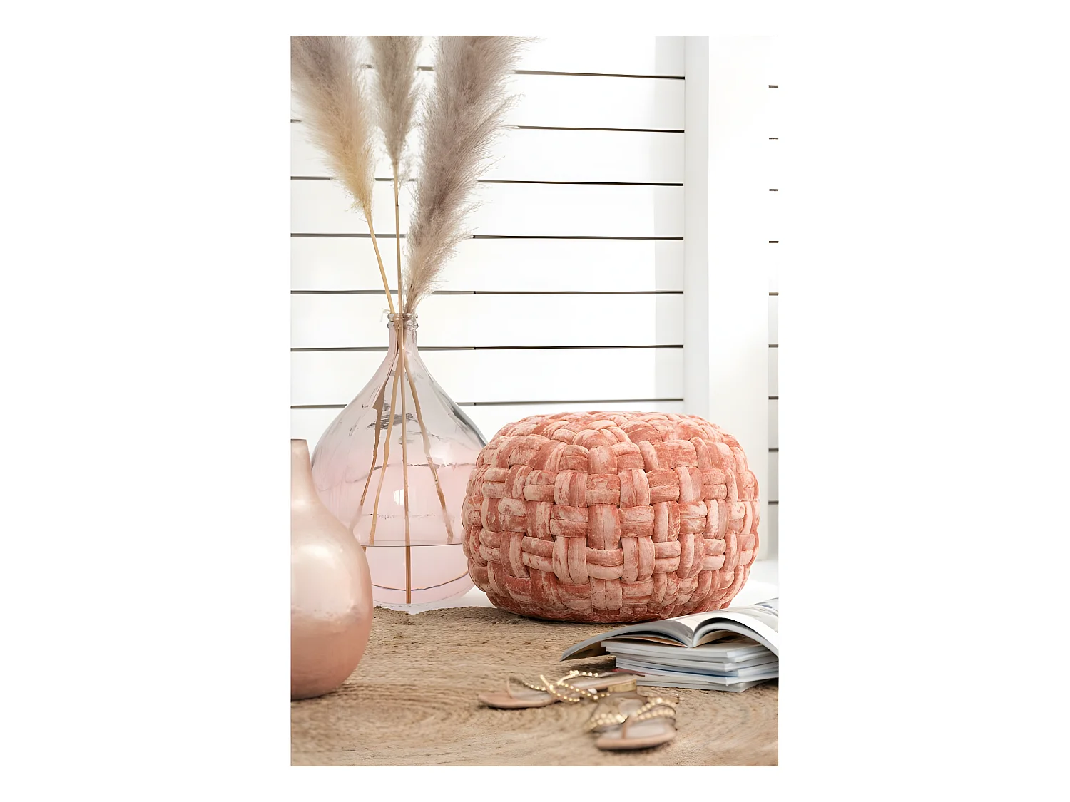 Jarrón de vidrio en color salmón de 40x40x56 cm