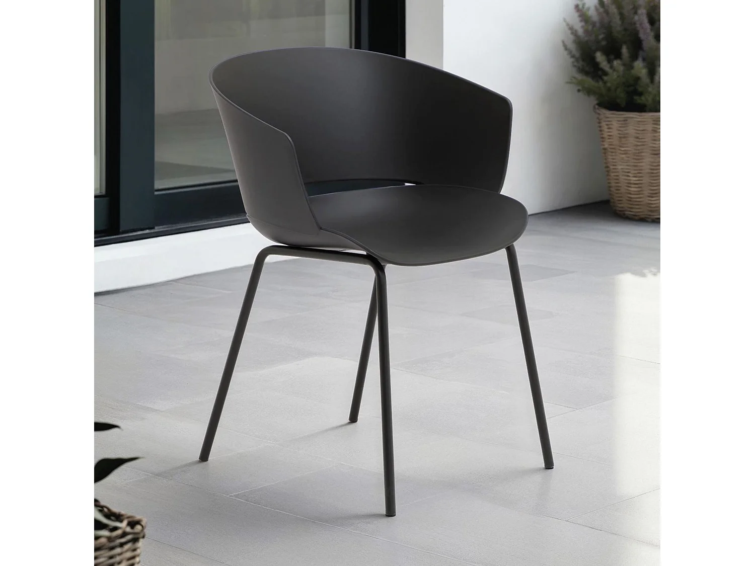 Lot de 4 chaises de jardin NIVEL fauteuil d'extérieur en plastique noir résistant aux UV et pieds en métal noir