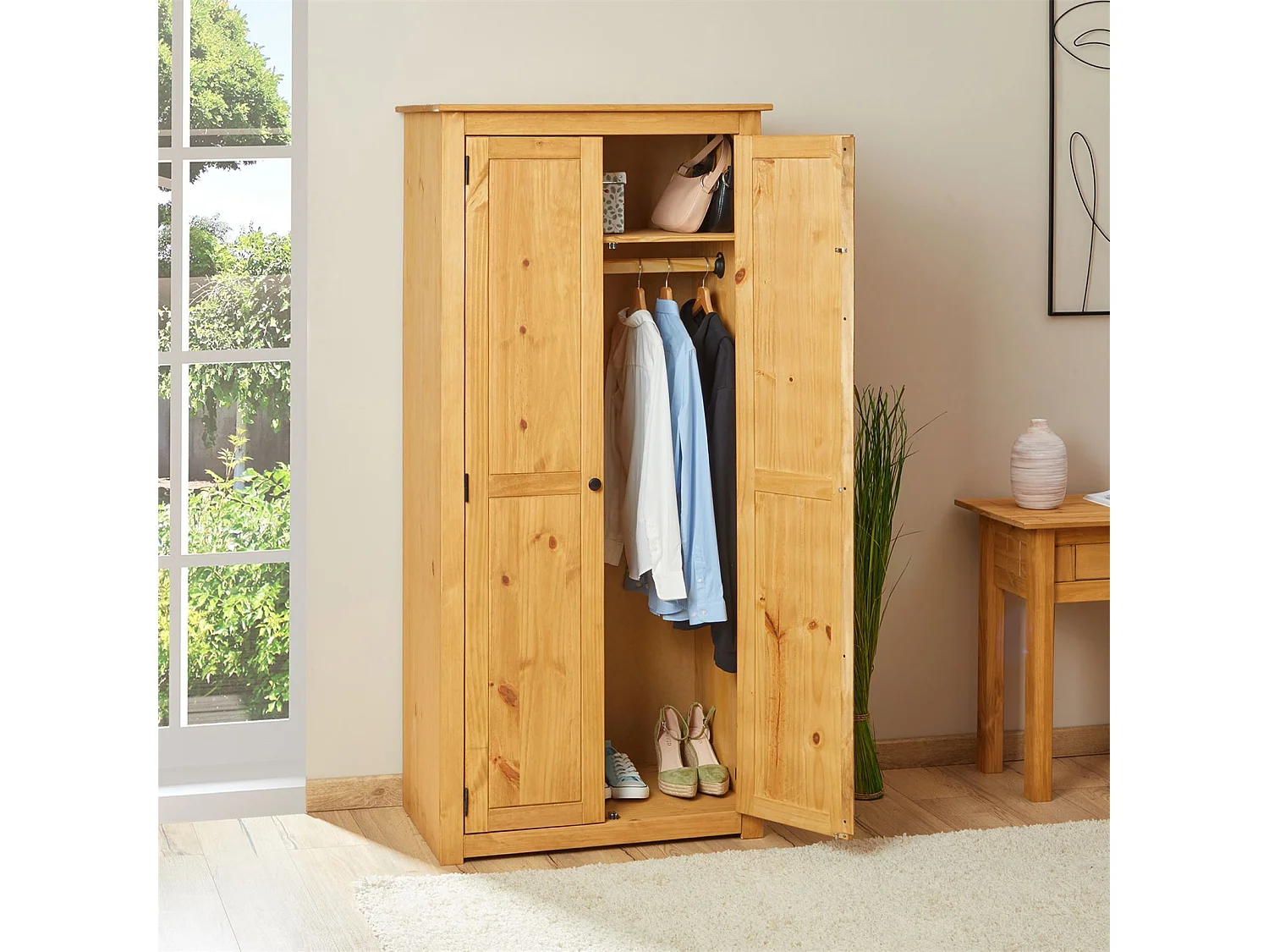 Armoire CANCUN penderie avec 1 étagère derrière 2 portes battantes, en pin massif finition teintée/cirée