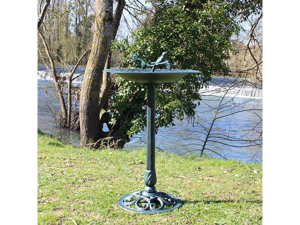 Bassin à oiseaux sur pied en fonte