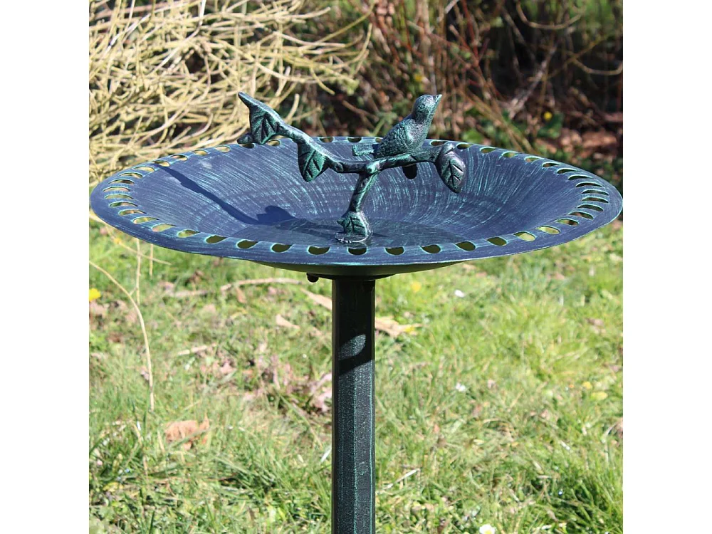 Bassin à oiseaux sur pied en fonte