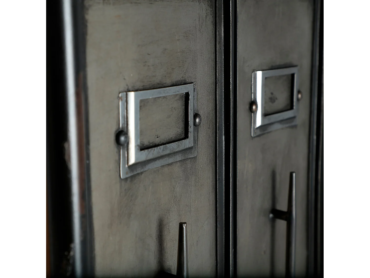 Multicajonera de hierro en color gris