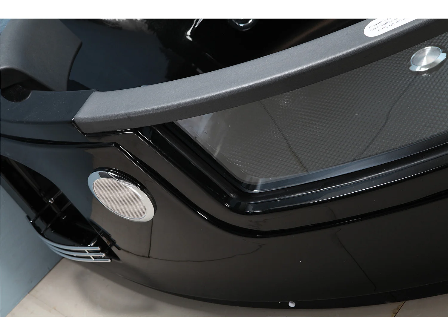 Zwart bubbelbad 140 x 140 cm Chromotherapie 12 jets – Waterlily