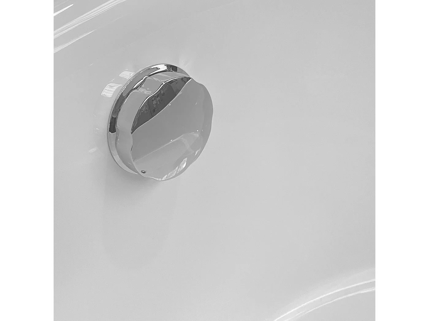 Baignoire ilôt diamètre 134 X 60 cm – Mercy