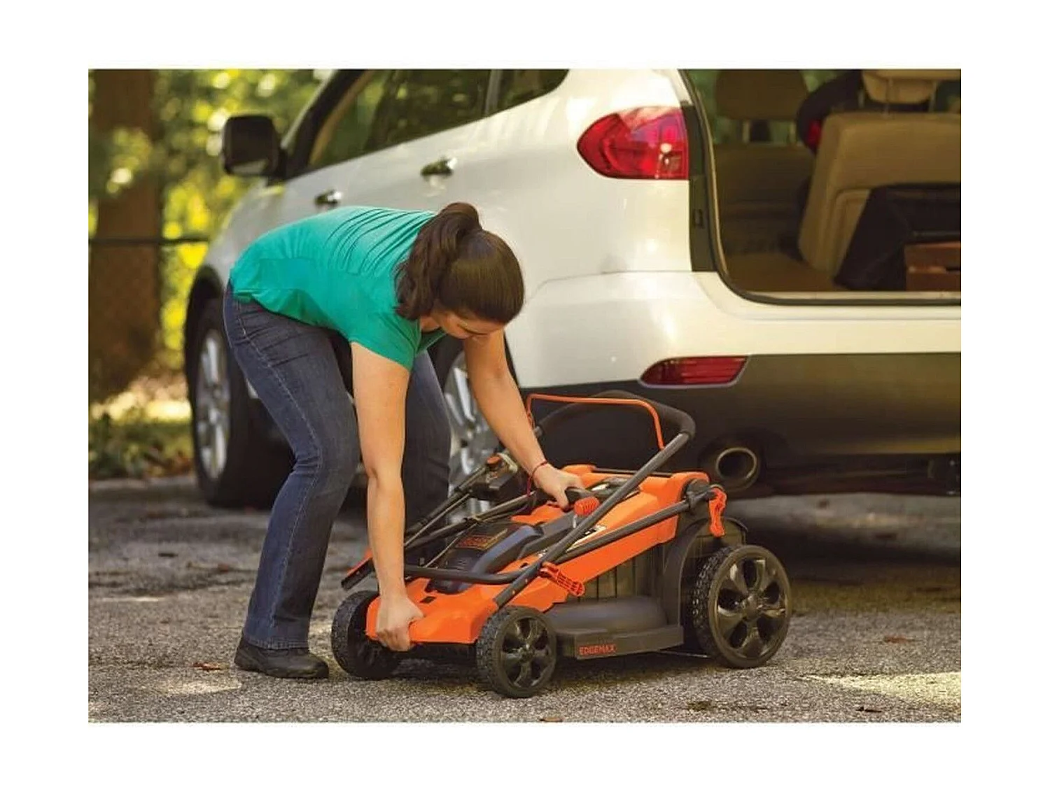 Kosiarka elektryczna BLACK + DECKER 48cm 2000W Mulching 4 w 1