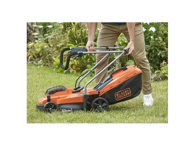 BLACK + DECKER Tondeuse 33cm sans fil LITHIUM 18V - 2,5Ah - BCMW3318N-XJ sans batterie