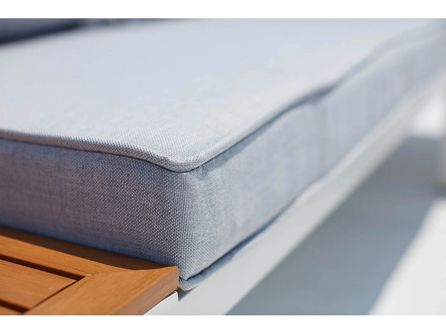 Salon de jardin 4 places en aluminium et acier blanc et gris LOLEA