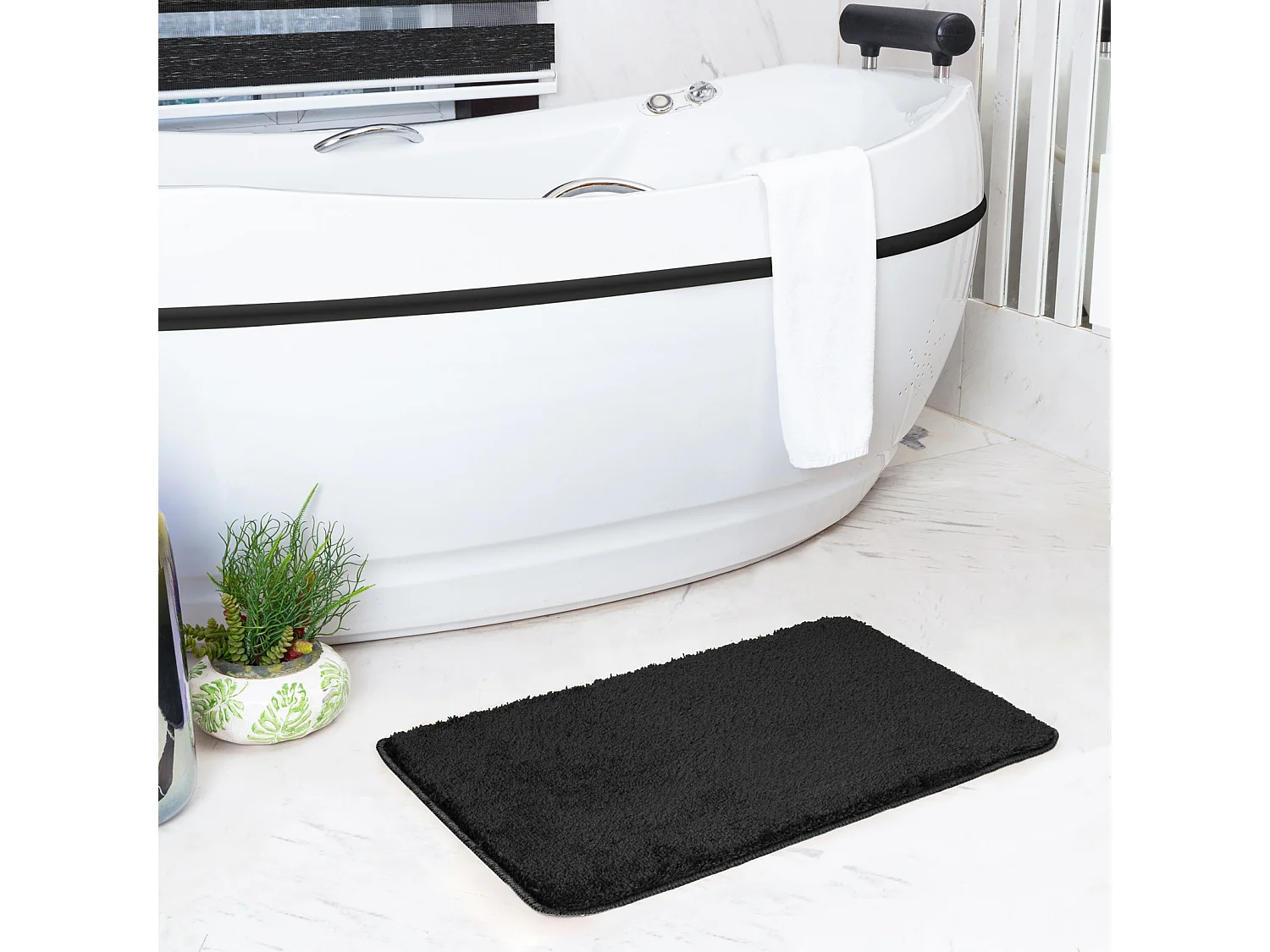 SURYA Badmat - Badkamer, Douchemat, Toiletmat - Machinewasbar Antislip Hoogpolig Badkleed JUNE - Zwart - 80x50cm - JUNE