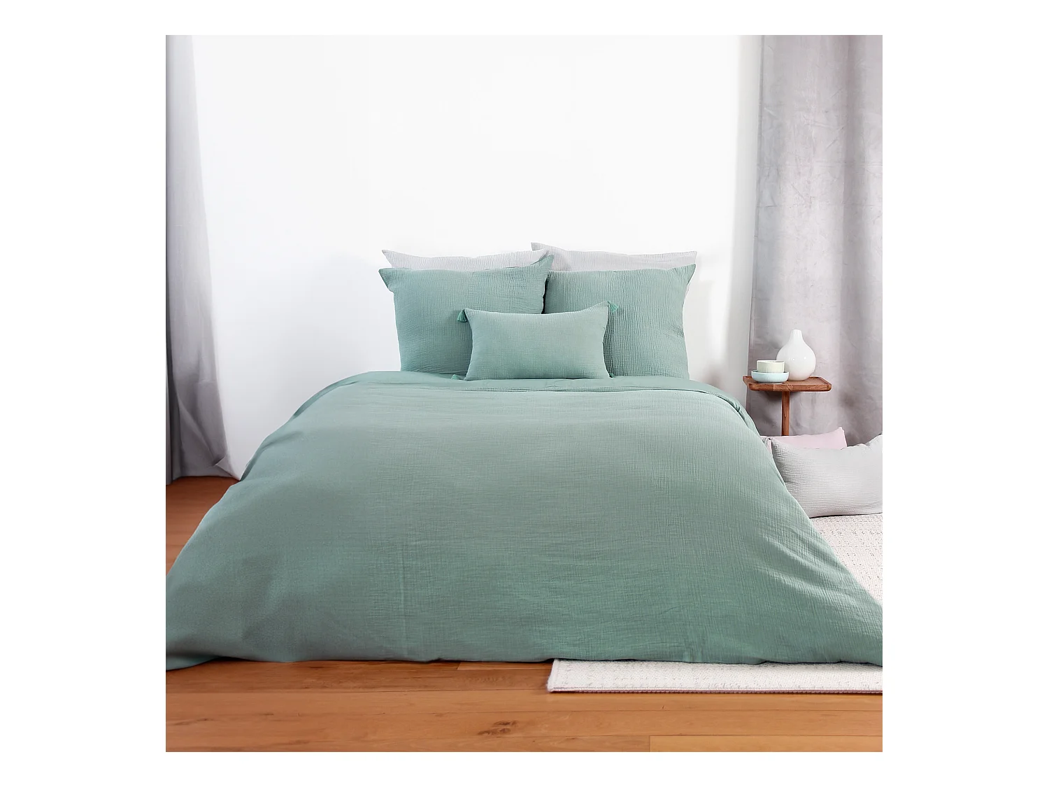 Parure de lit 260x240 cm double gaze de coton GAZGAZ vert amande 3 pièces