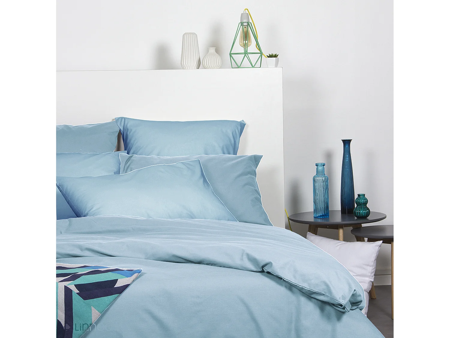 Drap housse 90x190 cm en 100% polyester microfibre LAGO bleu ciel bonnet 23 cm