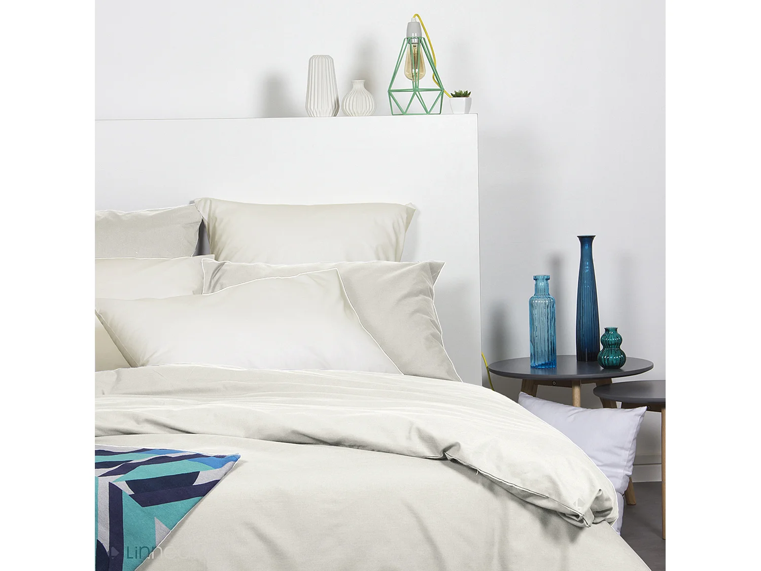 Drap housse 140x190 cm en 100% polyester microfibre LAGO écru bonnet 23 cm