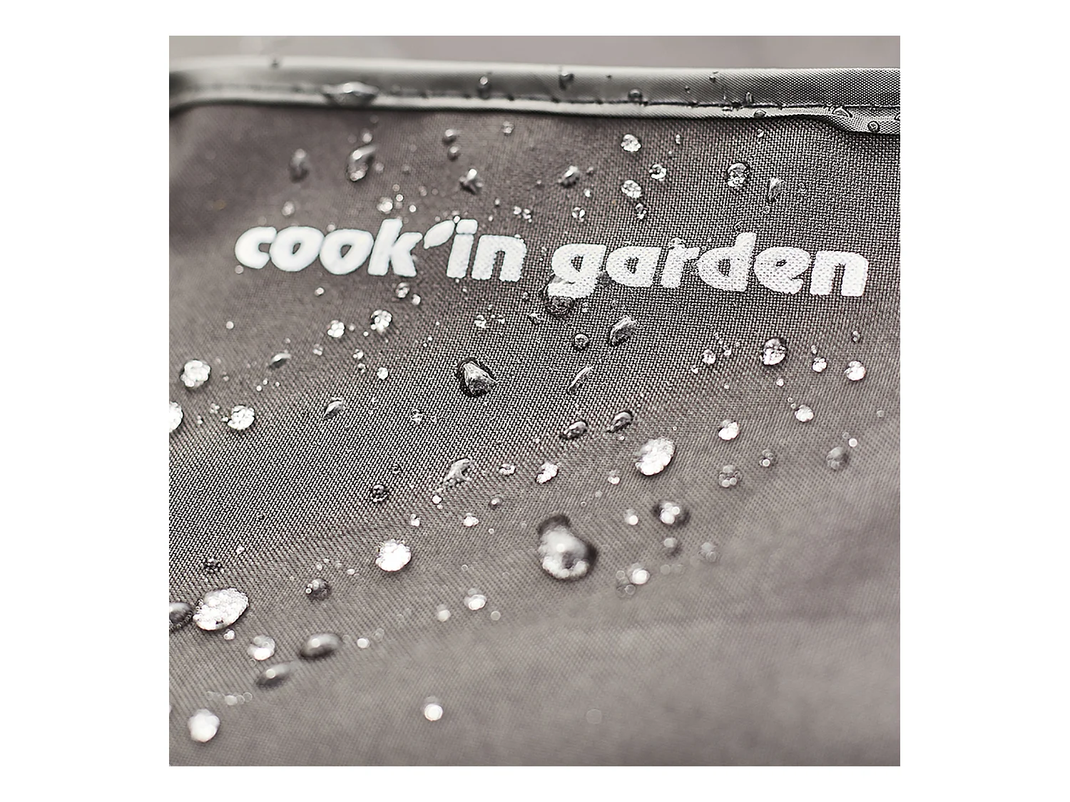 Funda para barbacoa de gas FLAVO 76 SC sobre carro