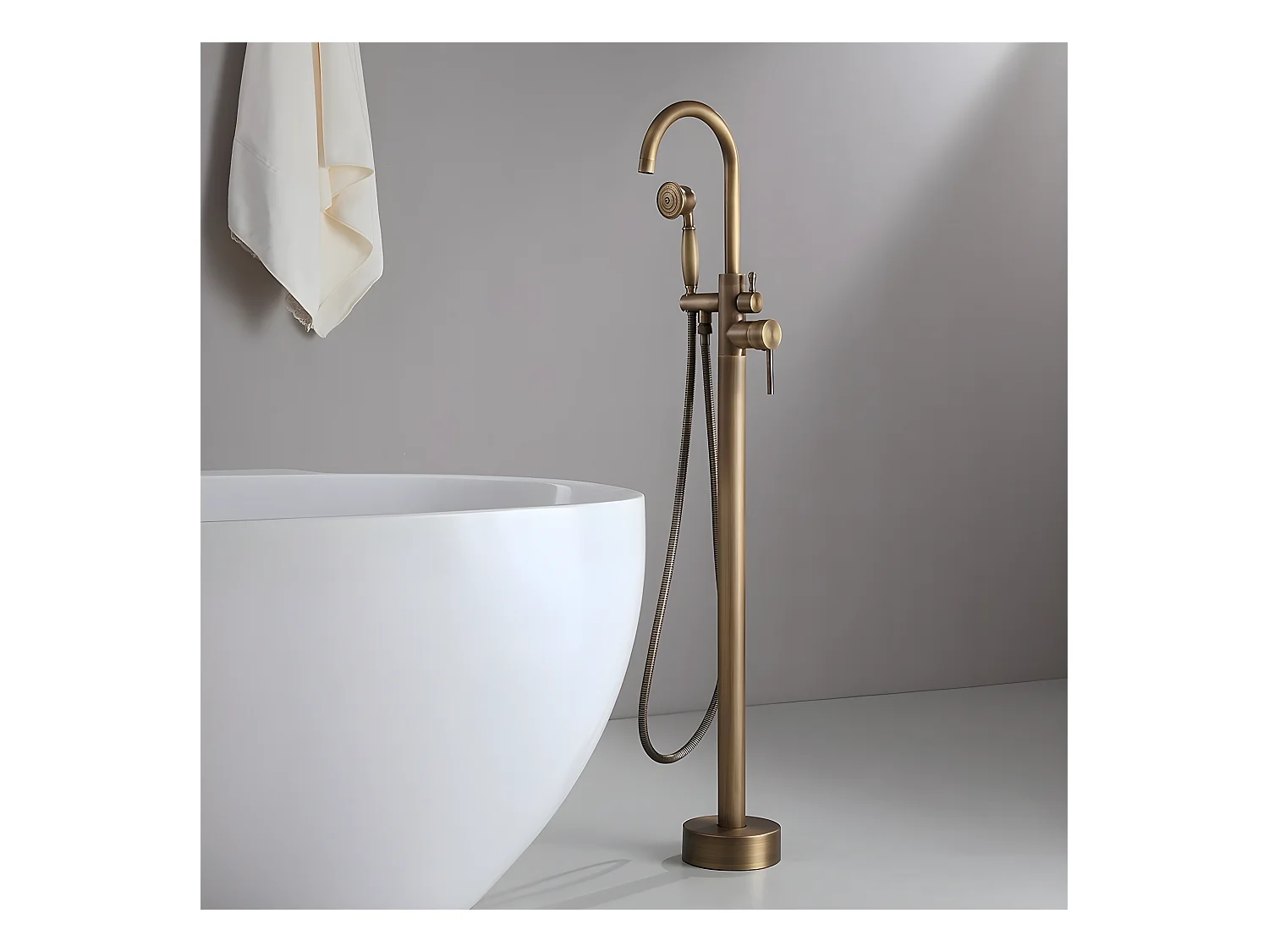 Robinet mitigeur bain-douche sur pied bronze - Corbeau