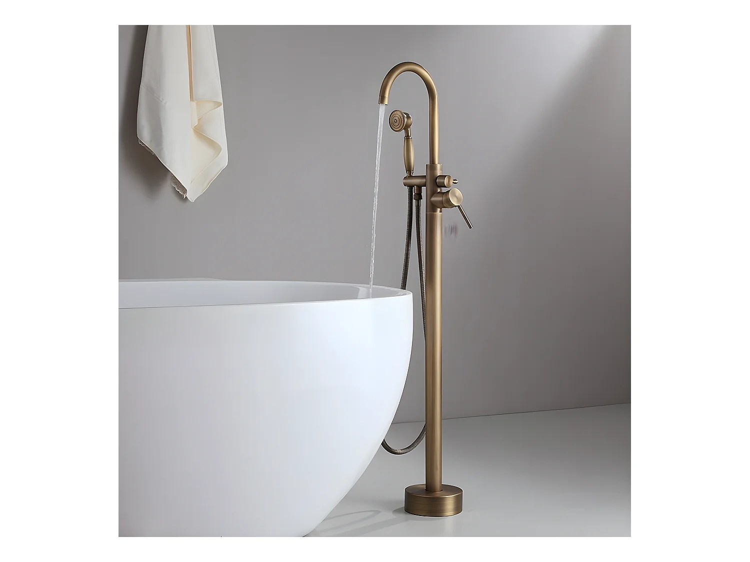 Robinet mitigeur bain-douche sur pied bronze - Corbeau