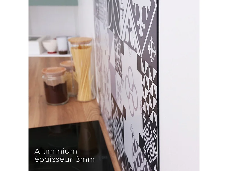 Crédence cuisine adhésive en aluminium effet carreaux de ciment gris - 200x20 cm (en 2 bandeaux)