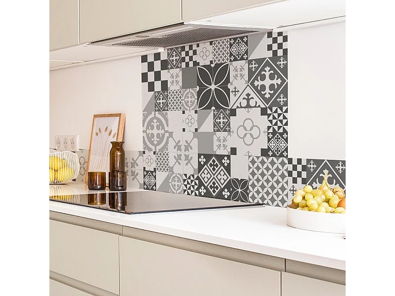 Fond de hotte adhésif en aluminium effet carreaux de ciment gris - 70x90 cm