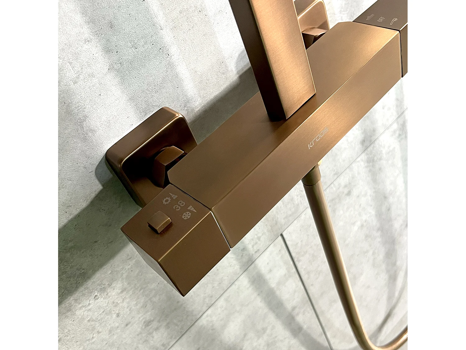 Colonne de douche thermostatique Or rose brossé - Sirius
