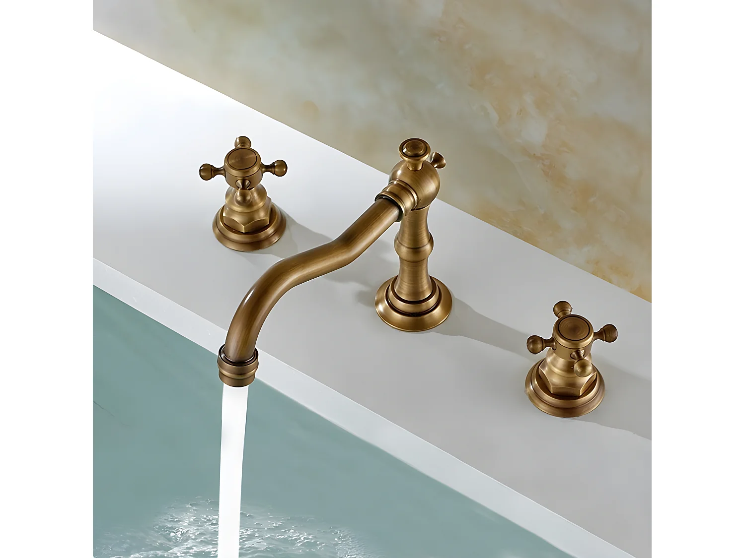 Mélangeur lavabo sur plage antique - Bronze