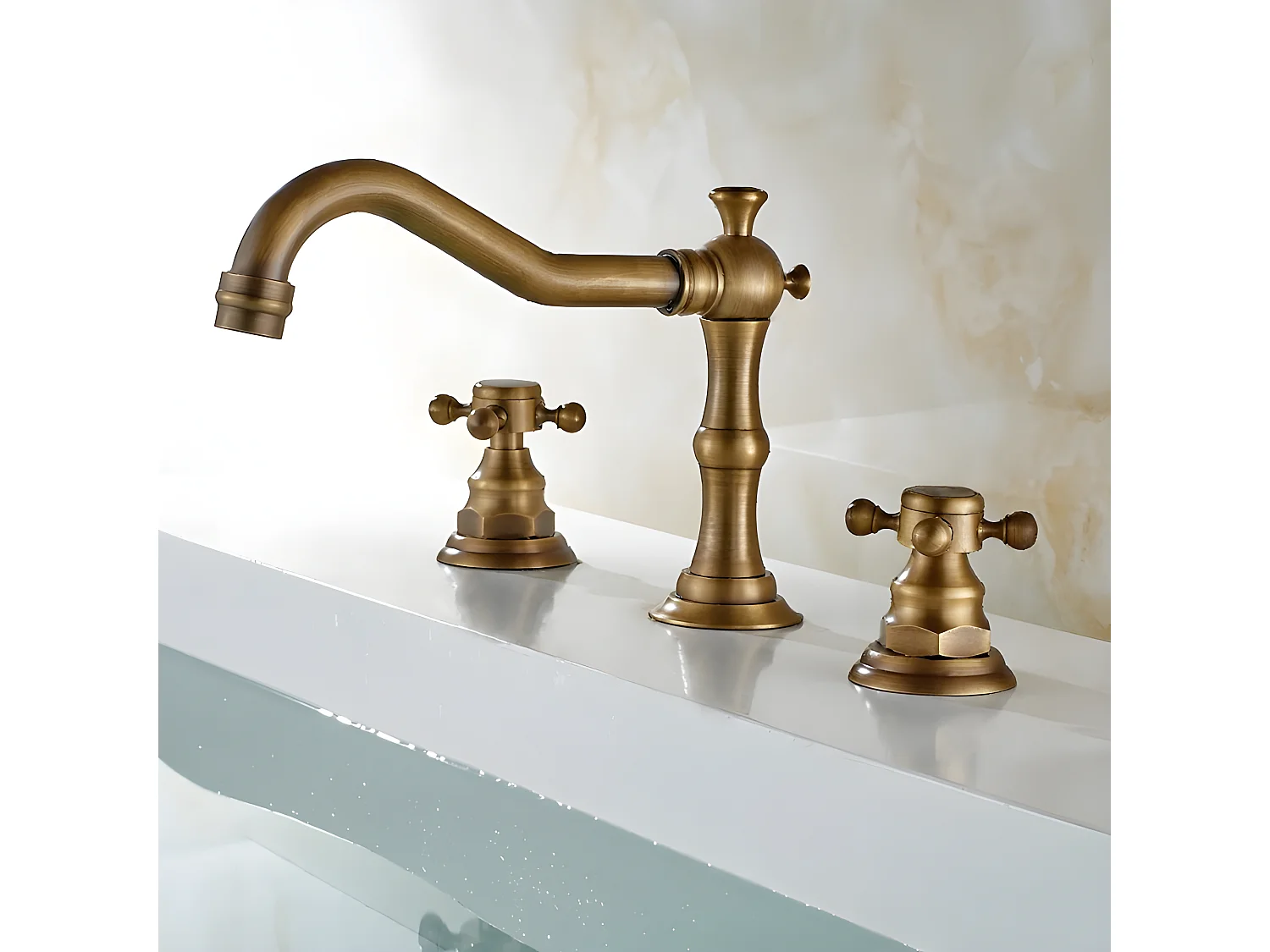 Mélangeur lavabo sur plage antique - Bronze