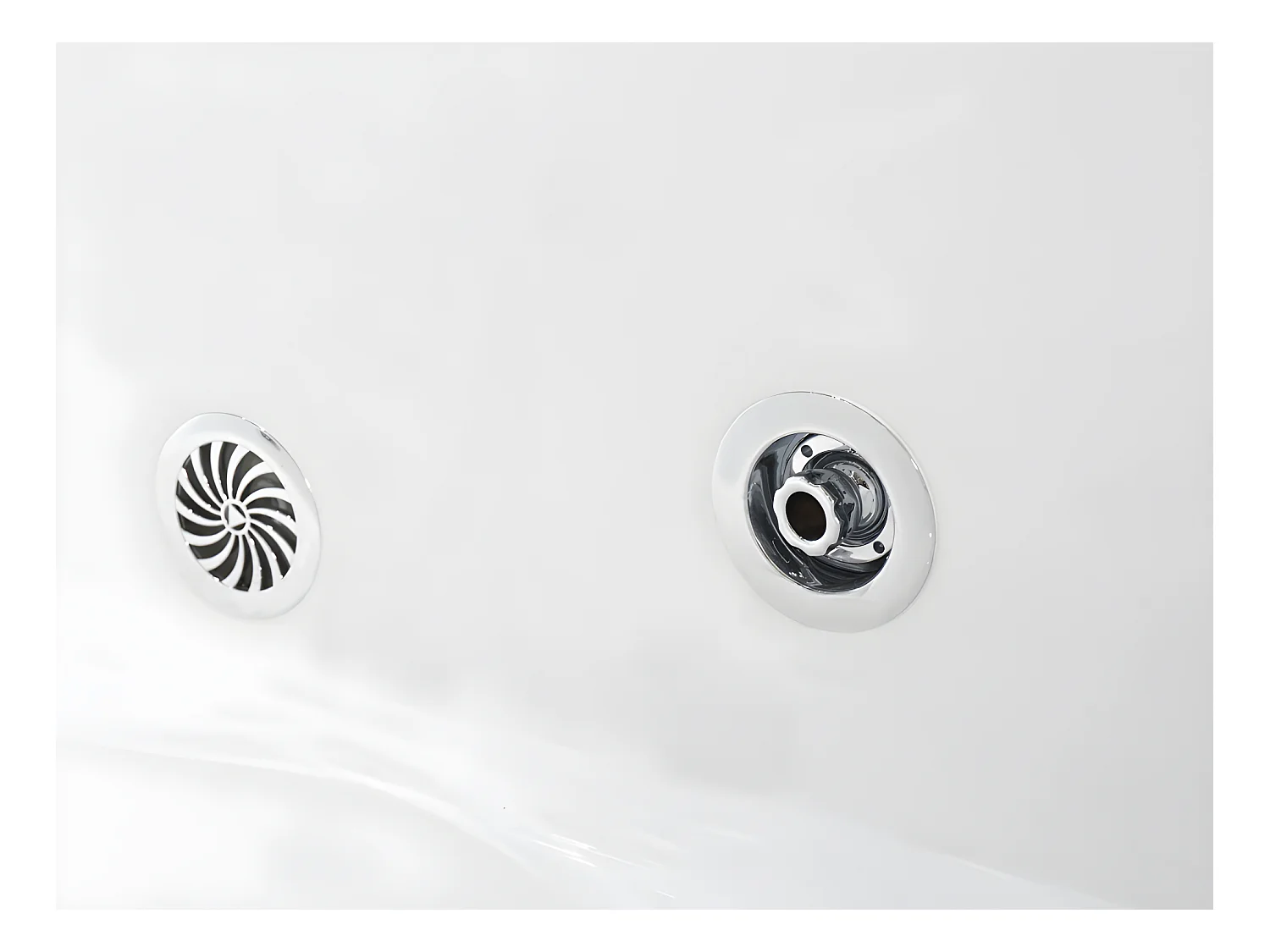 Whirlpool Badewanne mit Glasscheibe dunkelgrau - L150 x T75 x H215 cm - 30 Mikrojets und 6 große Jets - DARIA