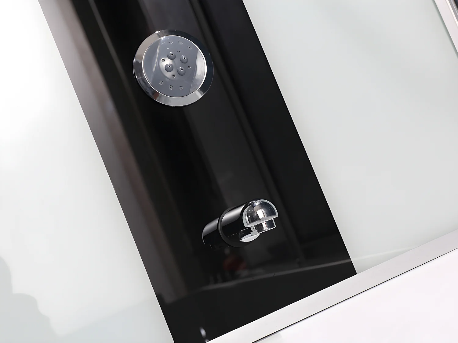 Baignoire douche balnéo - Profilés gris foncé - L150 x P75 x H215 cm - 30 microjets et 6 gros jets - DARIA