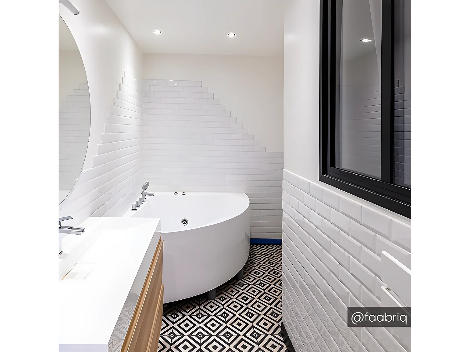 Hoekbadkuip AGYNESS - 263L - 135 x 135 x H57 cm