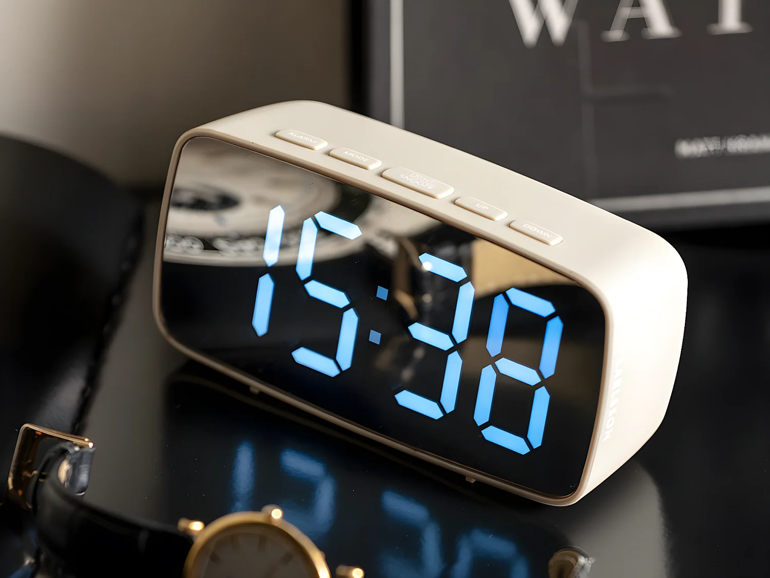 Led-Wecker aus ABS Silver oval