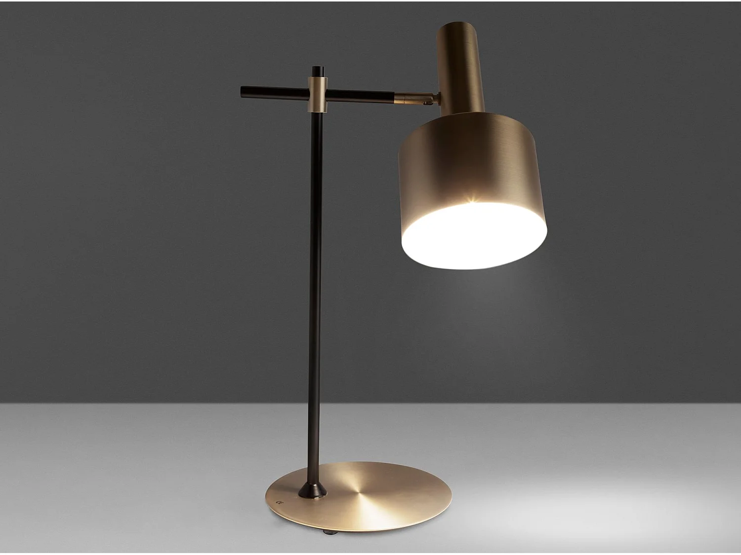 Lampe de bureau en acier et verre transparent 8066 ANGEL CERDA