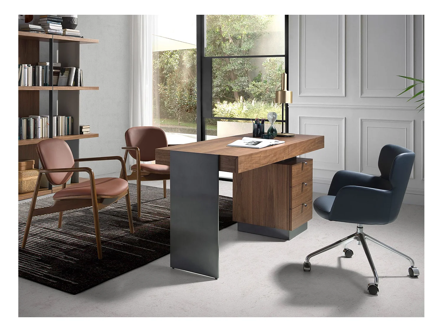 Lampe de bureau en aluminium doré et acier noir