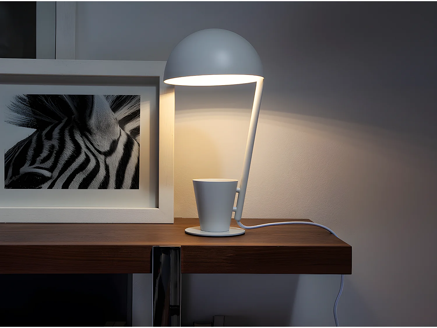 Tafellamp in wit staal 8053 ANGEL CERDA