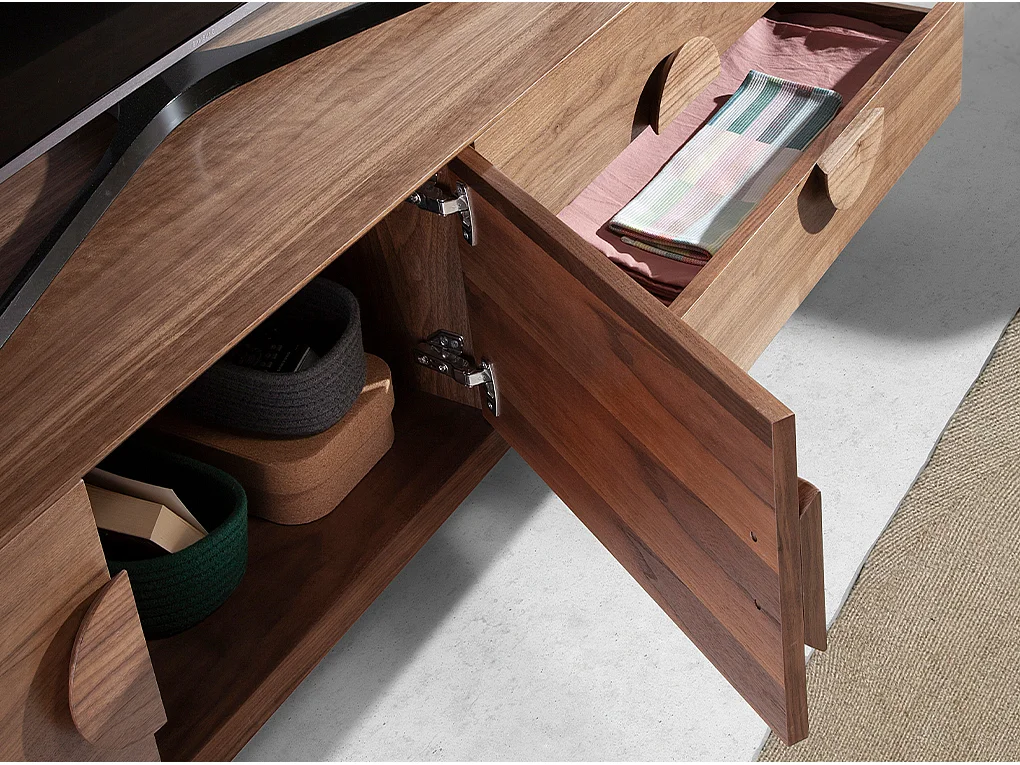 TV-meubel walnoot en zwart staal