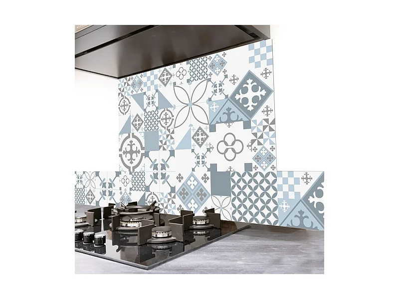 Fond de hotte adhésif en aluminium effet carreaux de ciment bleu - 70x90 cm