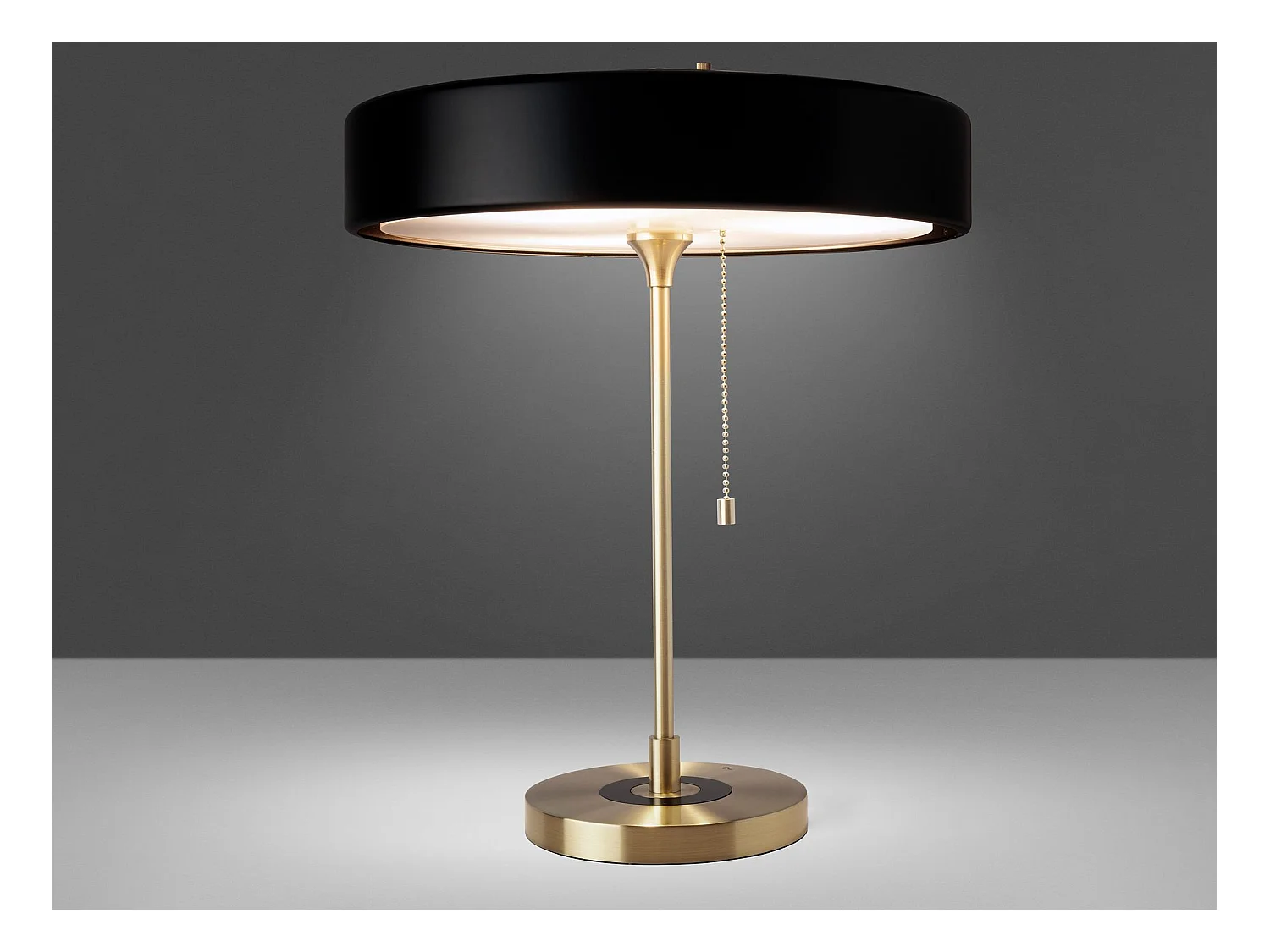 Lampe de bureau en aluminium doré et aluminium noir