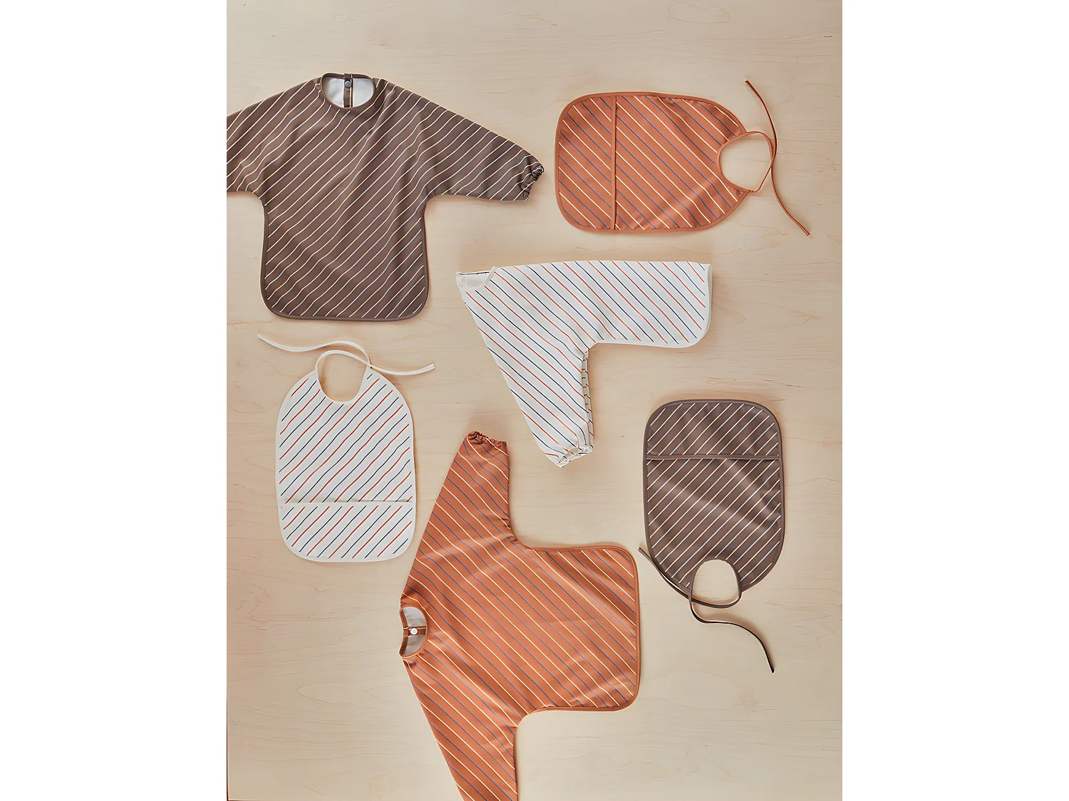 Bavoir en polyester recyclé Mini