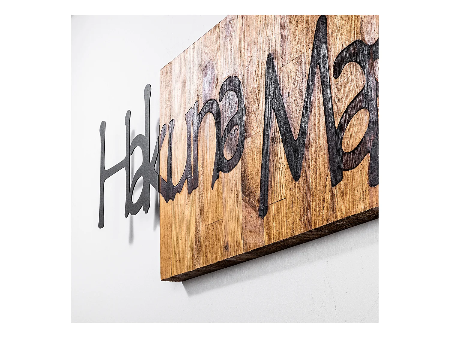 Accesorio decorativo de pared – 108 x 3 x 30 cm – Nogal negro y claro – Madera y metal