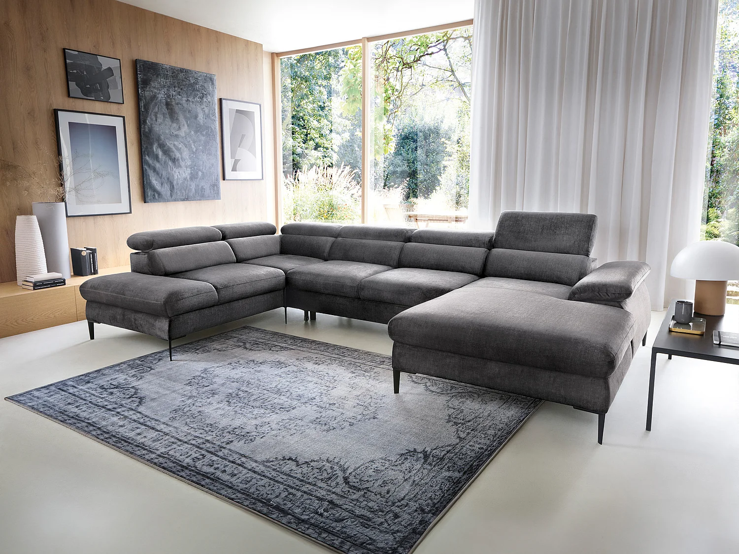 Grand canapé d'angle droit panoramique convertible en velours gris anthracite SEPINA de Pascal Morabito