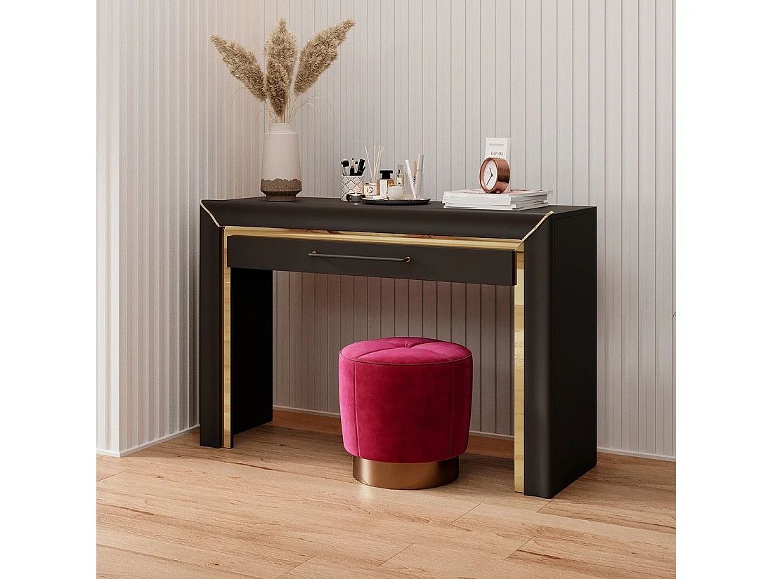 Mesa consola de diseño colección DOHA color negro mate y acabados dorados.