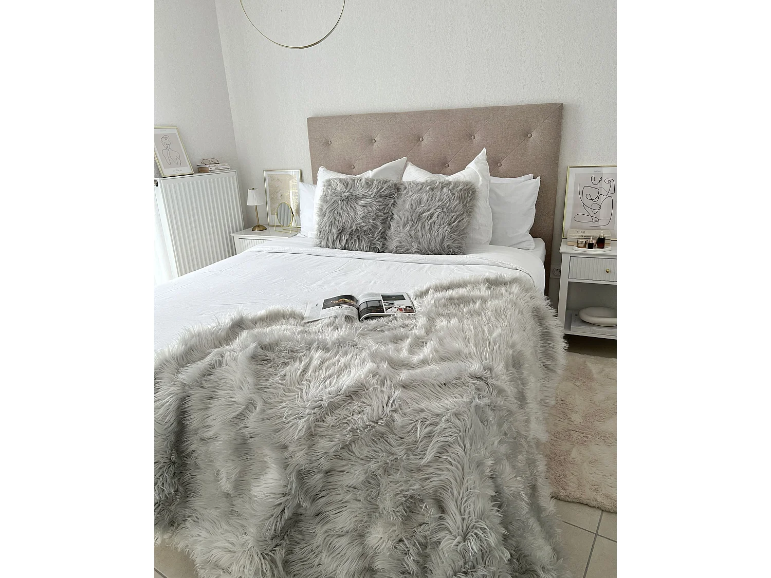 Set van 2 decoratieve kussens LUBHA Nepbont 42 x 42 cm Lichtgrijs Effen