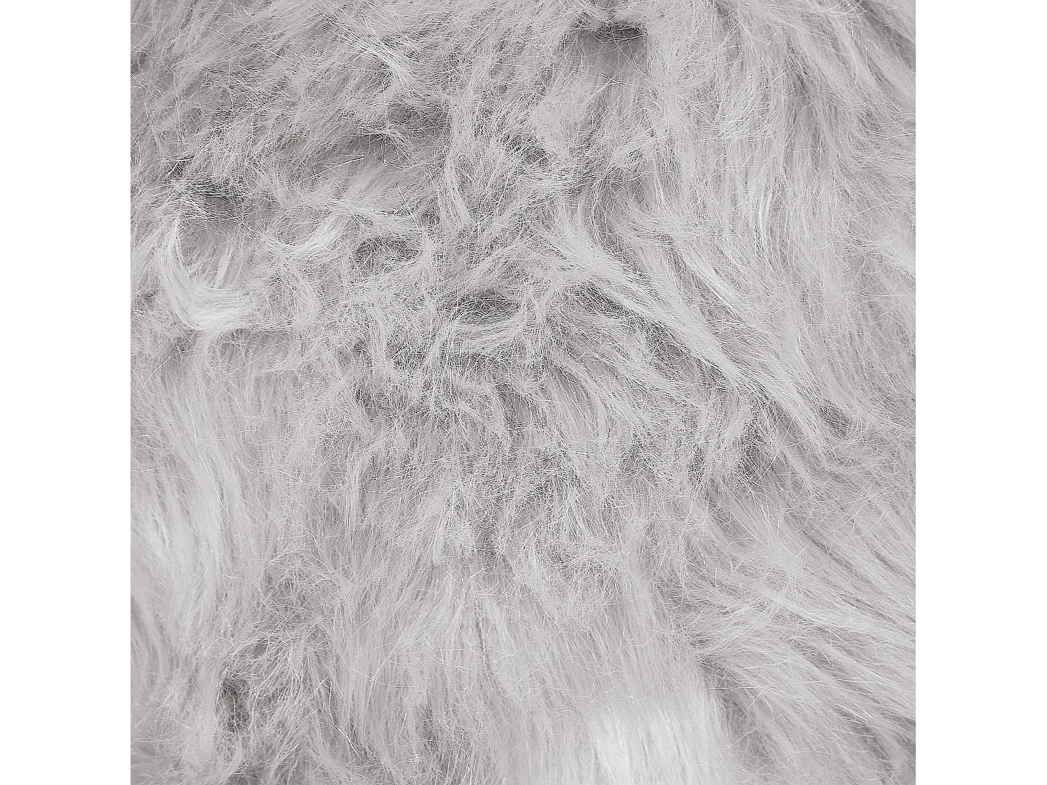 Lot de 2 coussins décoratifs LUBHA Fourrure synthétique 42 x 42 cm Gris clair Unicolore