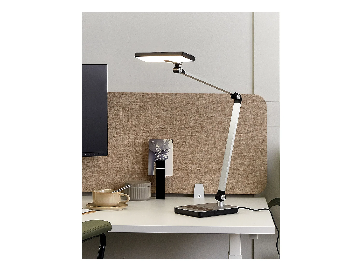 Lampe de bureau LED LACERTA Avec chargeur sans fil Métal Argenté