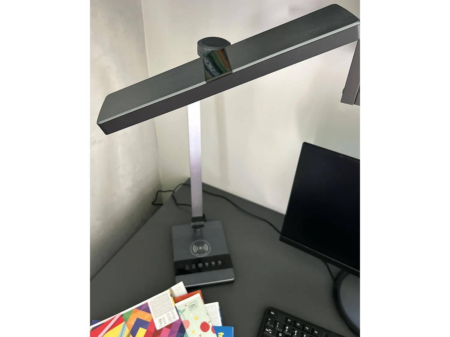 Lampe de bureau LED LACERTA Avec chargeur sans fil Métal Argenté
