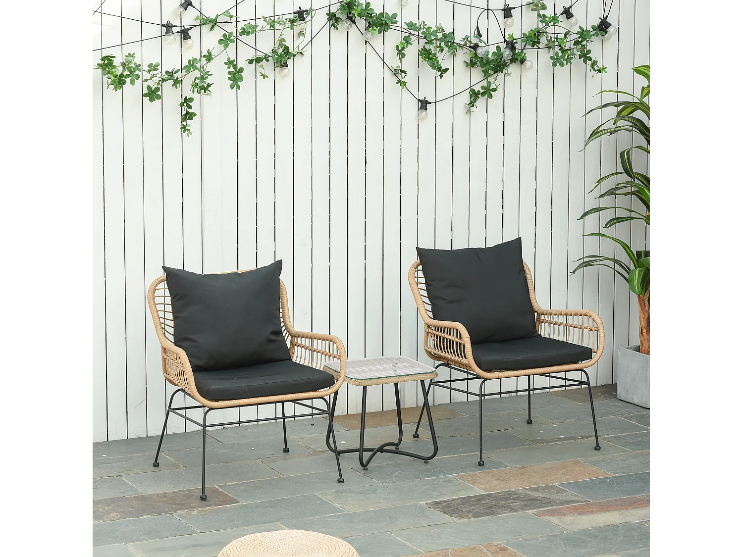 Outsunny Ensemble salon de jardin 3 pièces style exotique 2 fauteuils avec coussins + table basse résine tressée beige métal époxy noir